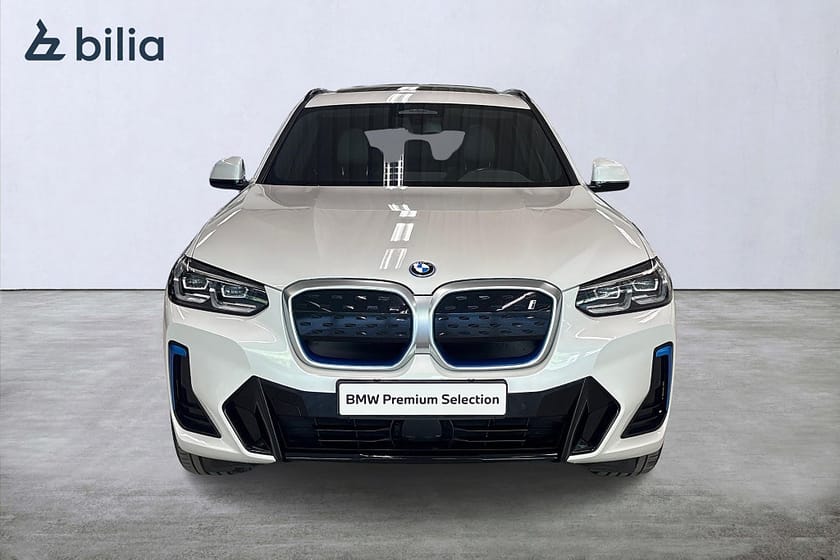 Bild 5 av BMW iX3 M-Sport | Aktiv farth. | Panorama | El stol m minne