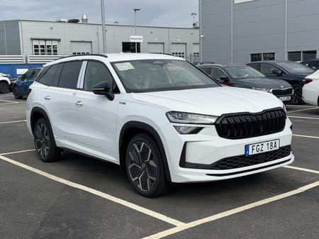Škoda Kodiaq iV SportLine / Panorama / Drag / 20" / Matrix