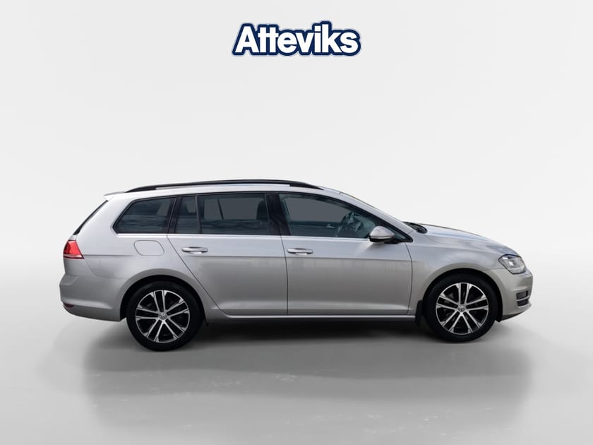 Bild 2 av Volkswagen Golf Sportscombi 2.0 TDI GT DSG DRAG VÄRMARE BACKKAMERA
