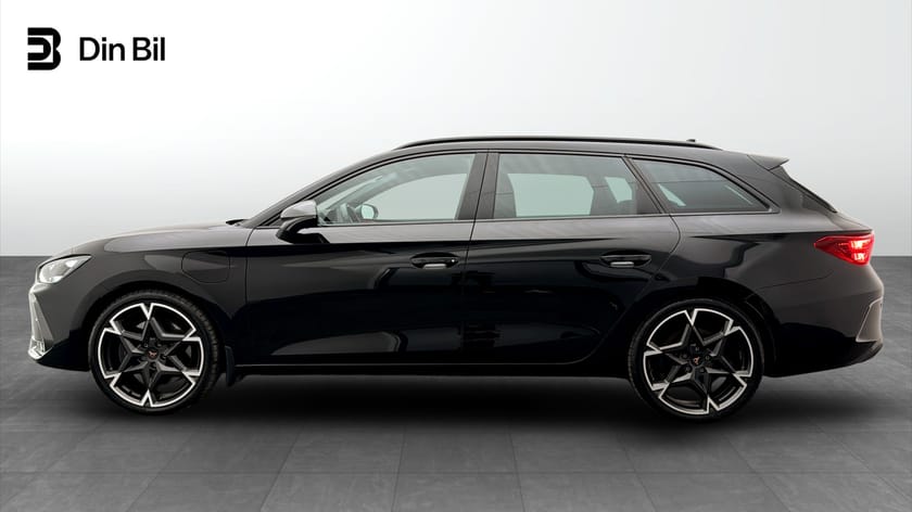 Bild 2 av CUPRA Leon Sportstourer VZ e-Hybrid 1,5 272HK / Drag