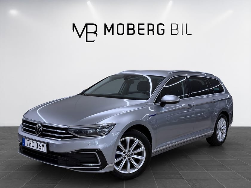 Bild 1 av Volkswagen Passat Sportscombi GTE SC 218hk Executive Navi Drag B-Kamera