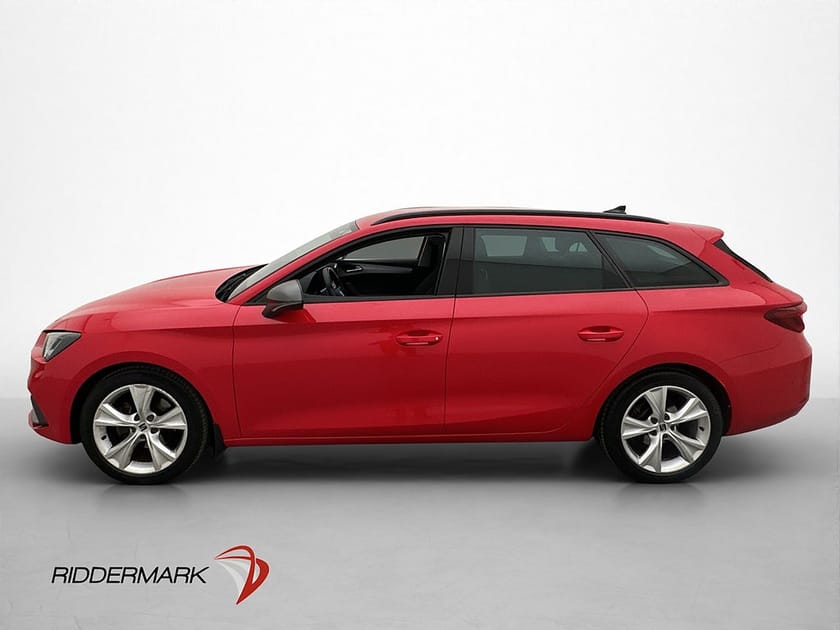 Bild 5 av SEAT Leon Sportstourer ST 1.5 eTSI 150hk FR Cockpit Kamera CarPlay Navi