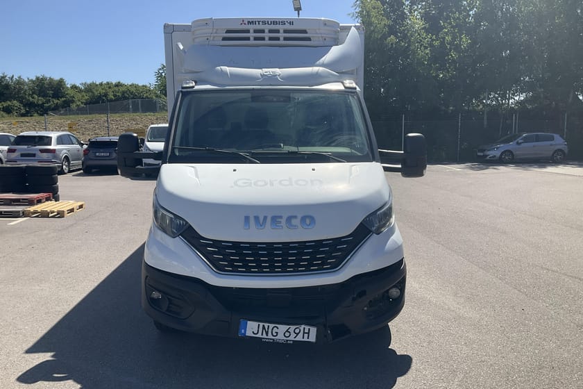 Bild 5 av Iveco Daily 35-160 Chassi Cab 35 2.3 Volymskåp (156hk) Reparationsobjekt