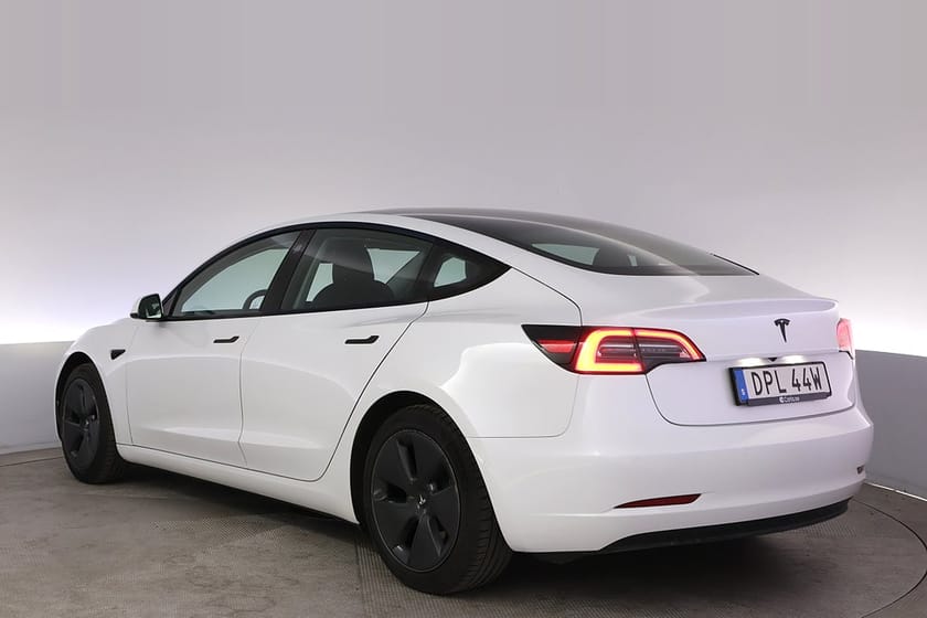 Bild 4 av Tesla Model 3 Standard Range Plus Autopilot Panorama