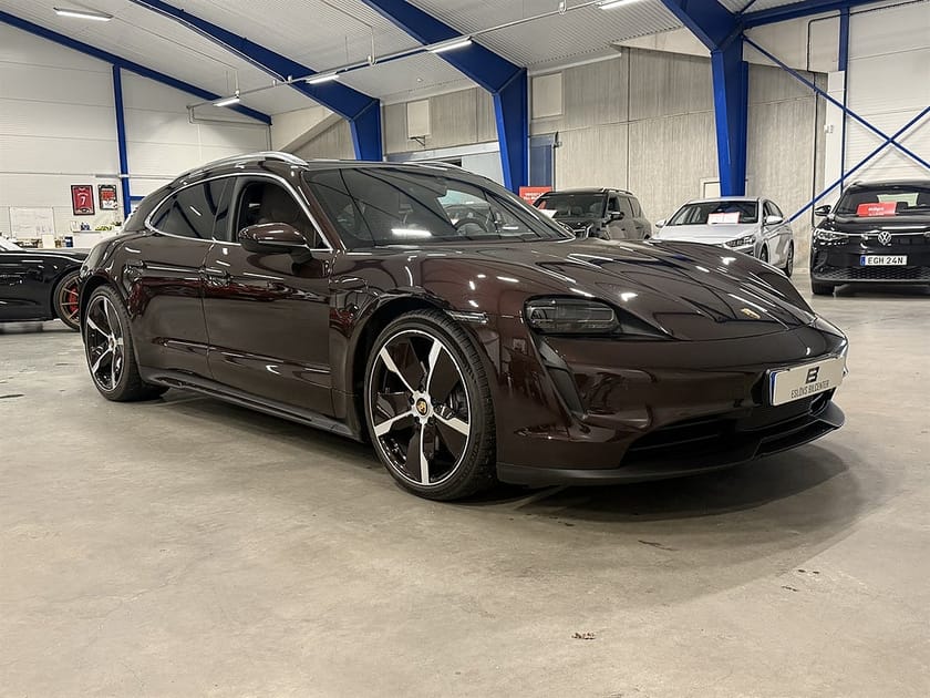 Bild 3 av Porsche Taycan Sport Turismo / DD / Battery plus /Sport Chrono /Panorama / 381h
