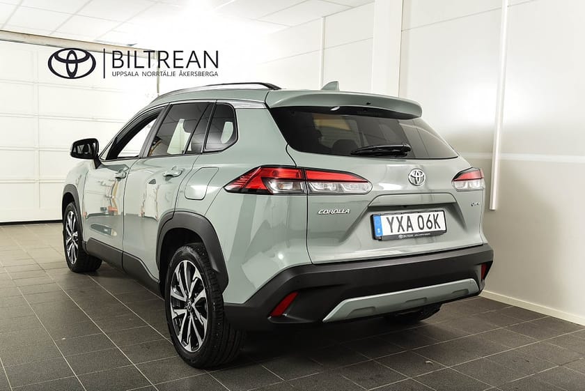 Bild 3 av Toyota Corolla Cross Hybrid 1,8 Elhybrid Style Pluspaket MOMS Drag Backkamera