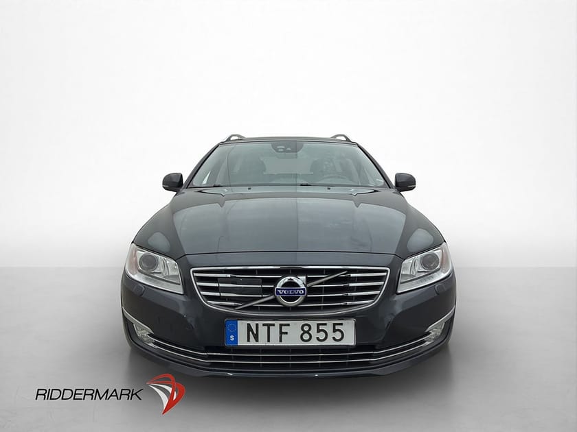 Bild 2 av Volvo V70 D3 Summum Classic VOC Värmare Navi Skinn Elstol