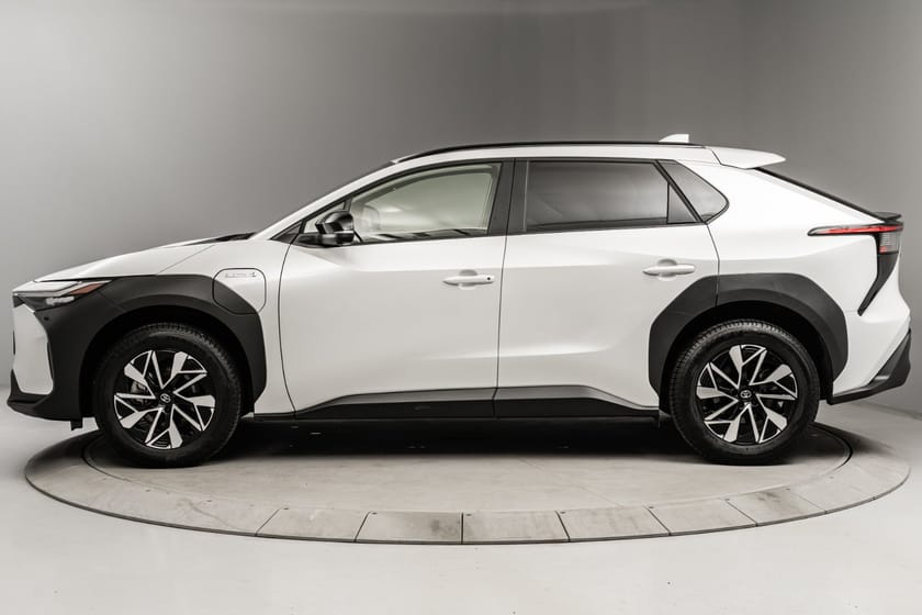 Bilde 2 av Toyota bZ4X AWD Active Tech