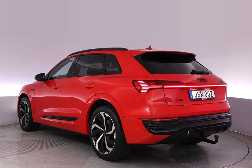 Bild 4 av Audi Q8 55 e-tron quattro S-line Pano Kamera B&O Elstol Drag AdpFart