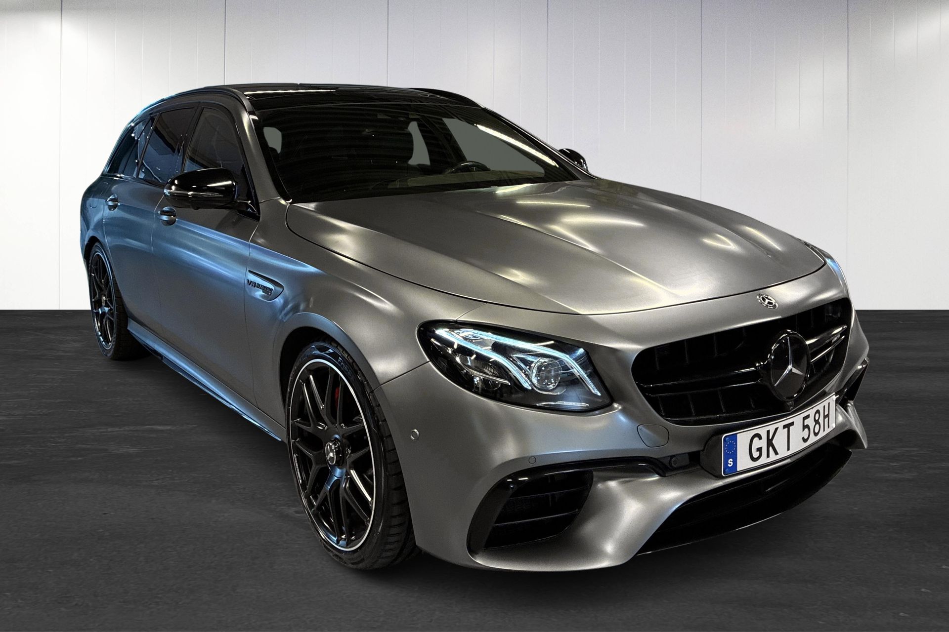 Mercedes-Benz E 63 S T 4M 2018, bild 2/10