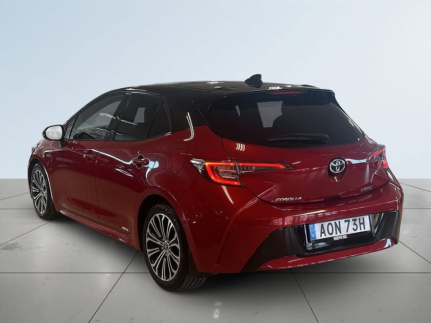 Bild 5 av Toyota Corolla Hybrid e-CVT Executive Drag Kamera Mvärme Rattvärme S&V