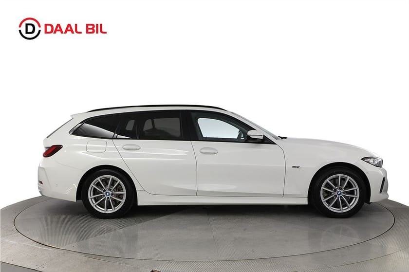 Bild 5 av BMW 330e xDrive Touring