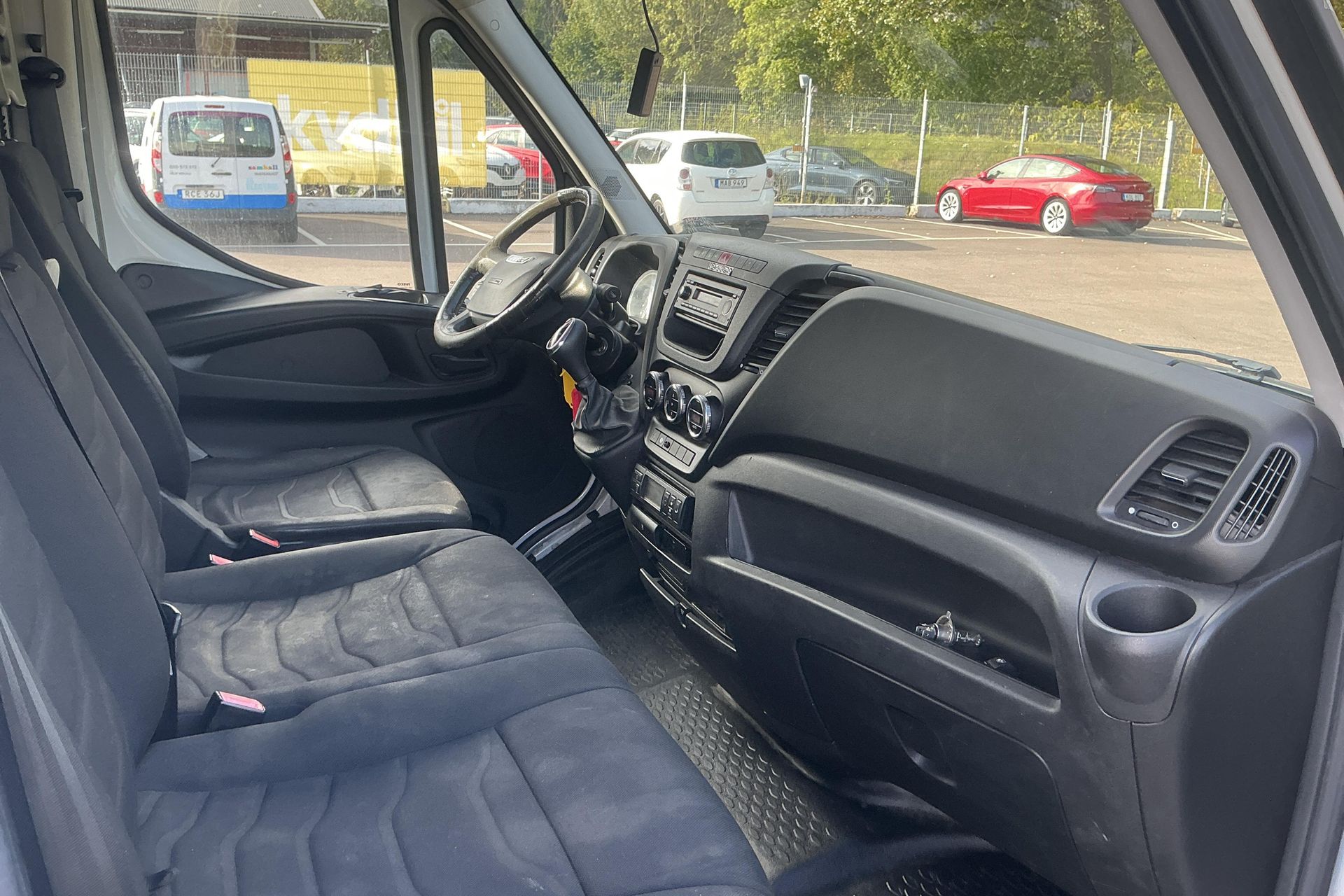 Iveco Daily 35-130 Chassis Cab 2016, bild 7/10