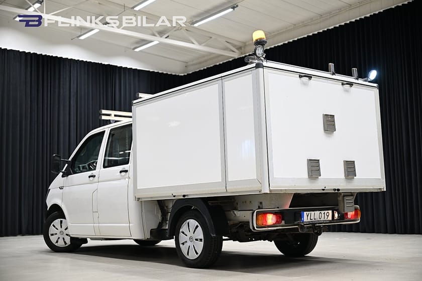 Bild 3 av Volkswagen Transporter Chassi Dubbelhytt 4Motion 150HK Dubbelhytt|Kåpa|Inredd|NyKamrem|Leasbar