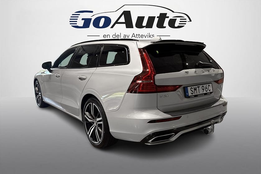 Bild 4 av Volvo V60 Recharge T8 AWD R-Design 392hk Drag Panorama H/K Ljud