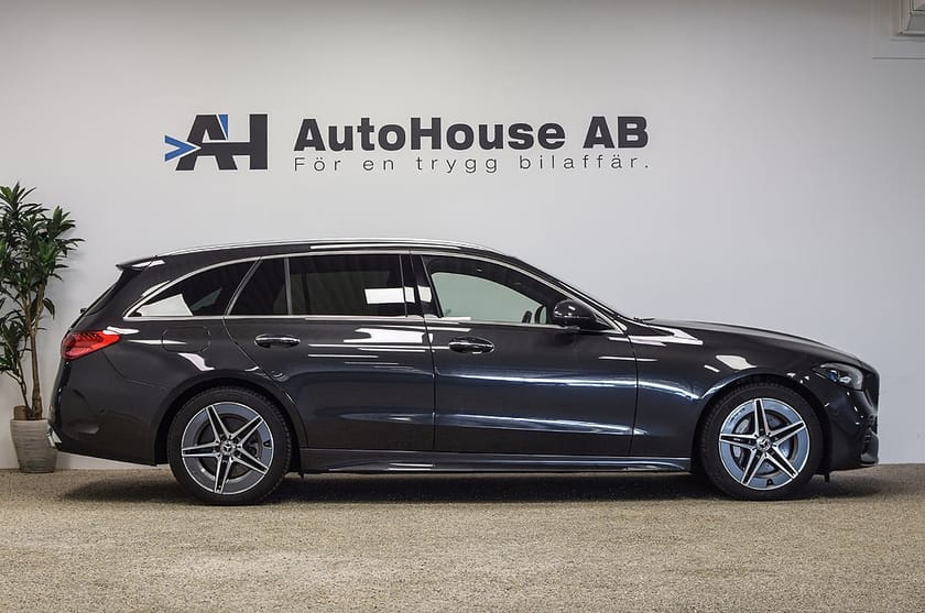 Bild 3 av Mercedes-Benz C 300 T de 4MATIC AMG Drag Digital Light 360 Burmester