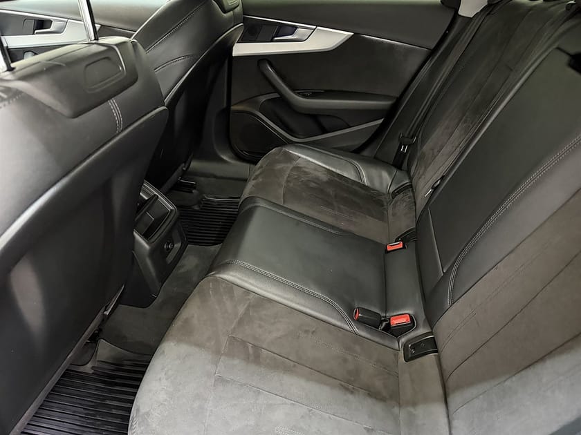 Bild 5 av Audi A4 allroad quattro 218hk HUD/Navi/Bkamera/Cockpit/Matrix/Krok/Carpl