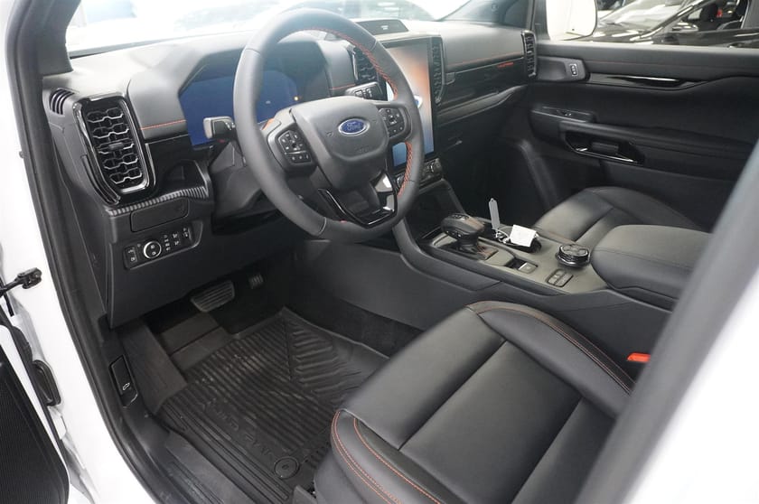 Bild 2 av Ford Ranger PHEV Double Cab Wildtrak 2.3T 280 hk 10AT Omg. Leverans