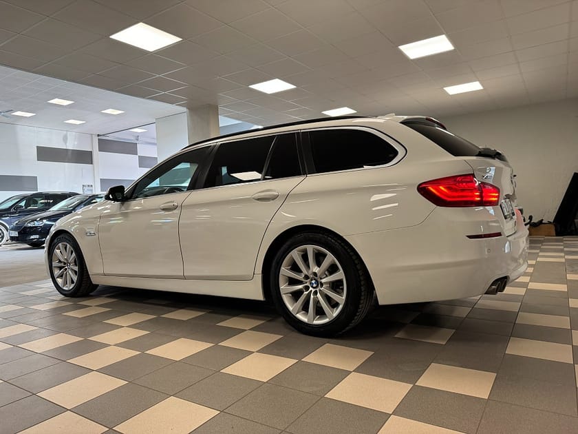 Bild 5 av BMW 520d xDrive Touring Steptronic Helskinn