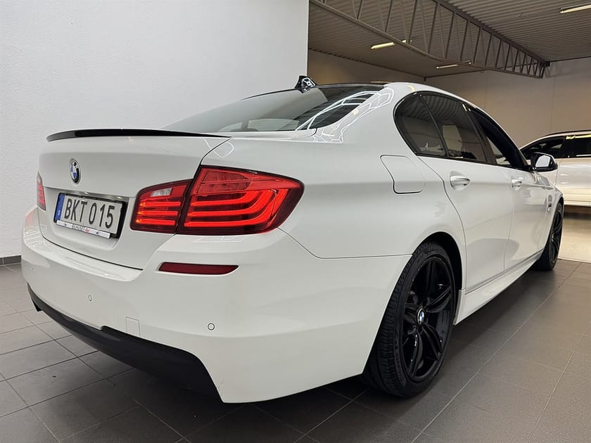 Bild 3 av BMW 520d Sedan 520 184hk M Sport HiFi/Krok/Rattvärme/Nyservad/1Brukare