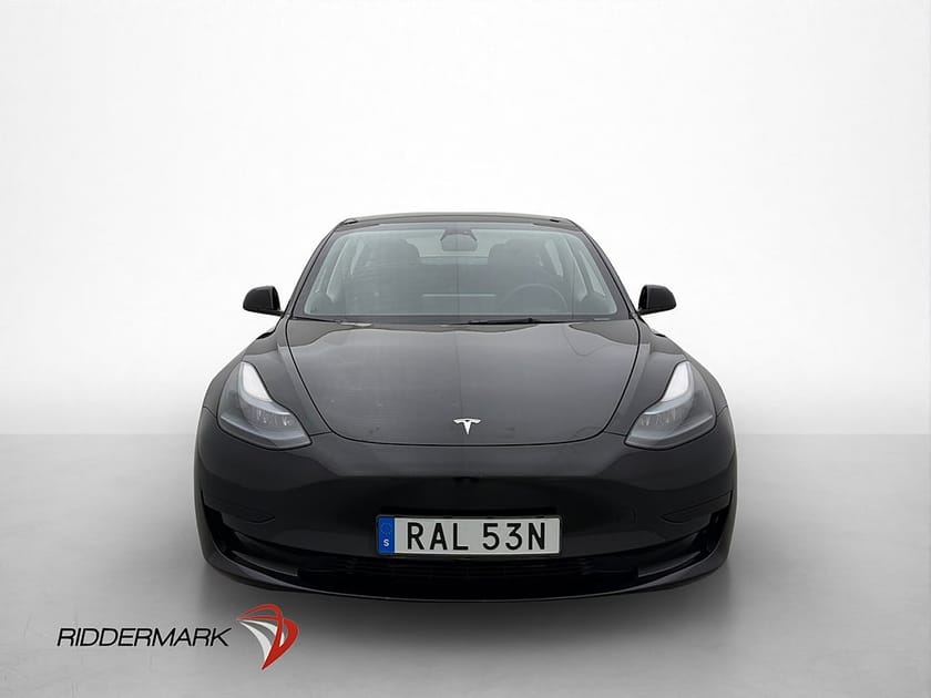 Bild 3 av Tesla Model 3 Standard Range RWD MOMS Drag Pano Autopilot