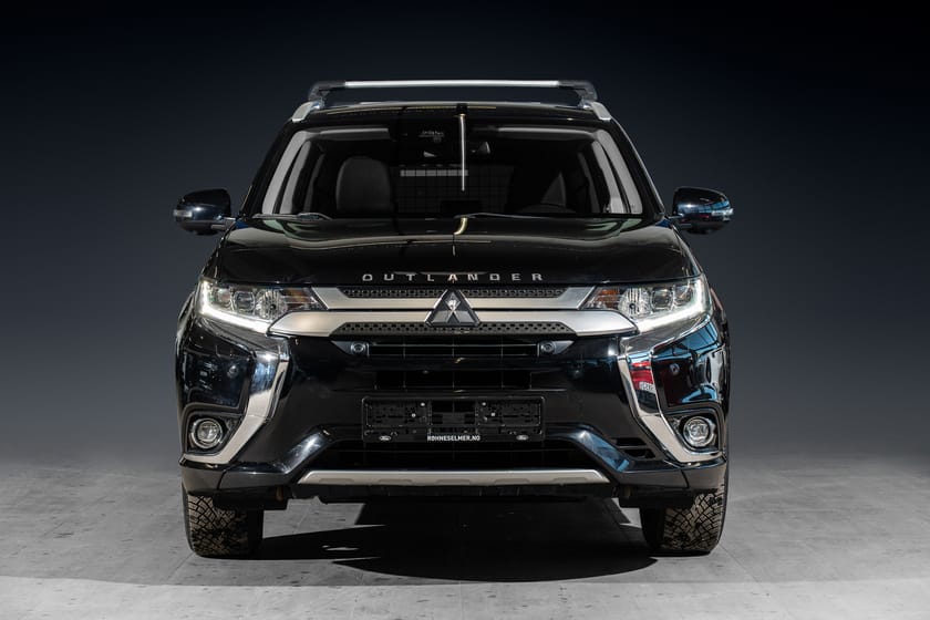 Bilde 3 av Mitsubishi Outlander PHEV AWD Norsk Krok ACC Premium lyd Skinn 360 Navi+++