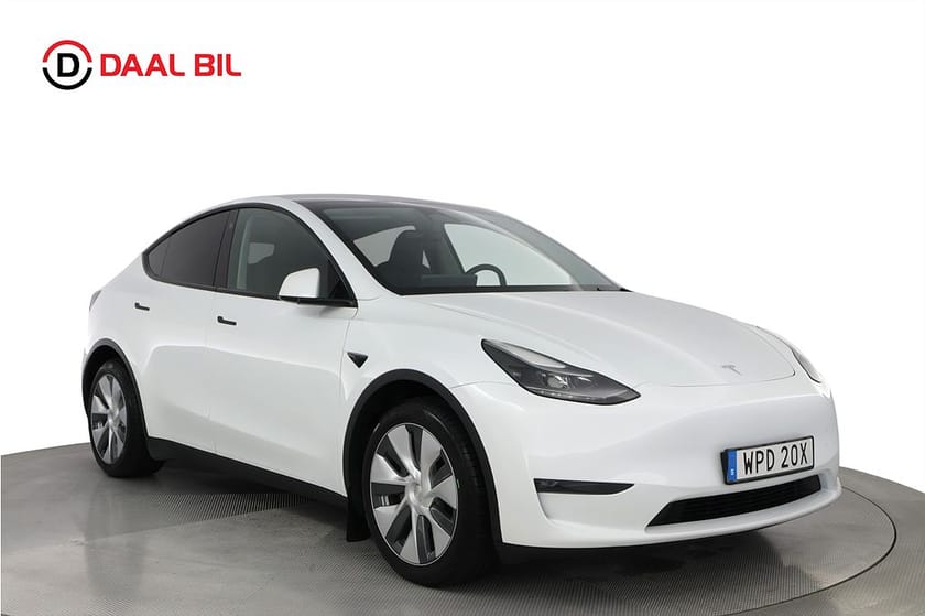 Bild 3 av Tesla Model Y Long Range AWD 514HK DRAGKROK VÄRM B-KAMERA PANO NFC