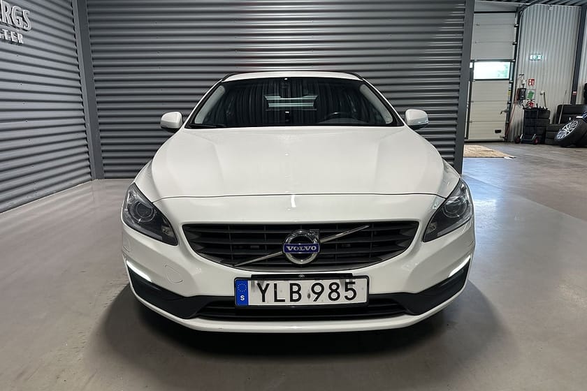 Bild 2 av Volvo V60 D4 AWD Värmare Drag BT Euro 6