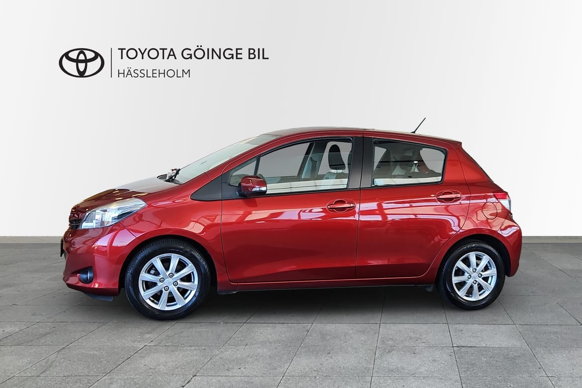 Toyota Yaris 5-door 1.33 Dual VVT-i Manual, 99hp, 2011
