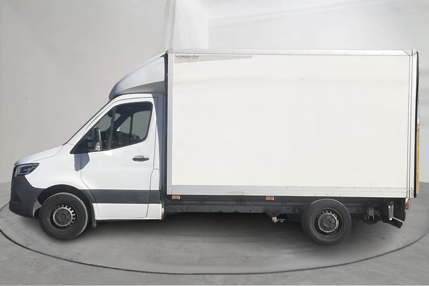 Bild 2 av Mercedes-Benz Sprinter 317 CDI FWD Chassi Cab RWD Volymskåp  (170hk) BG-Lyft