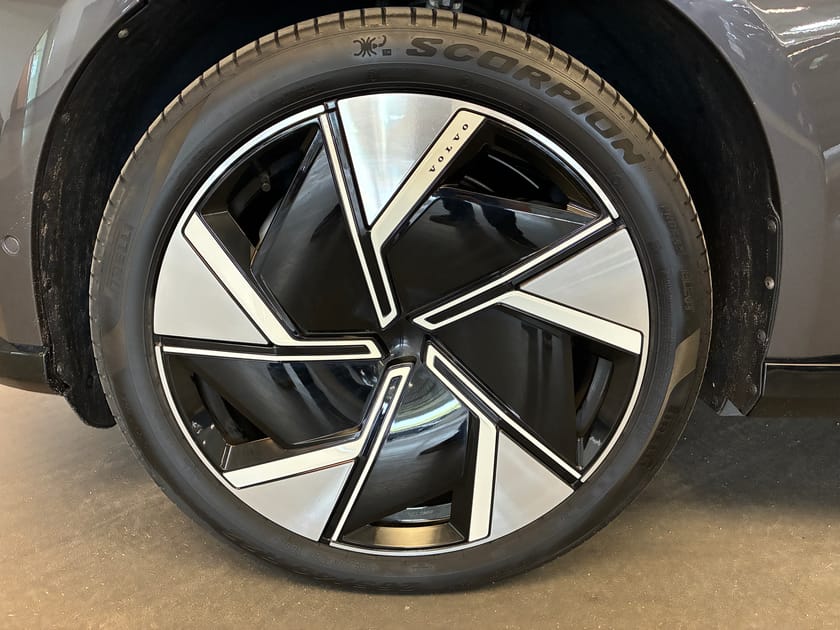 Bild 5 av Volvo EX90 Twin Motor Performance Ultra 7sätes / Keyless / Panoramatak / 360 Kamera / HUD /
