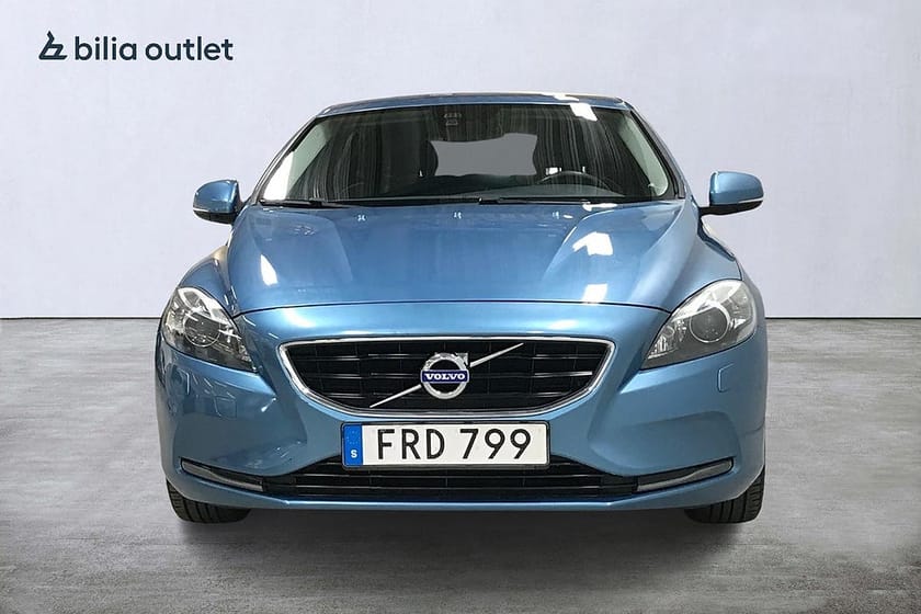 Bild 3 av Volvo V40 D2 Your Momentum 115hk P-värm PDC KamremBytt