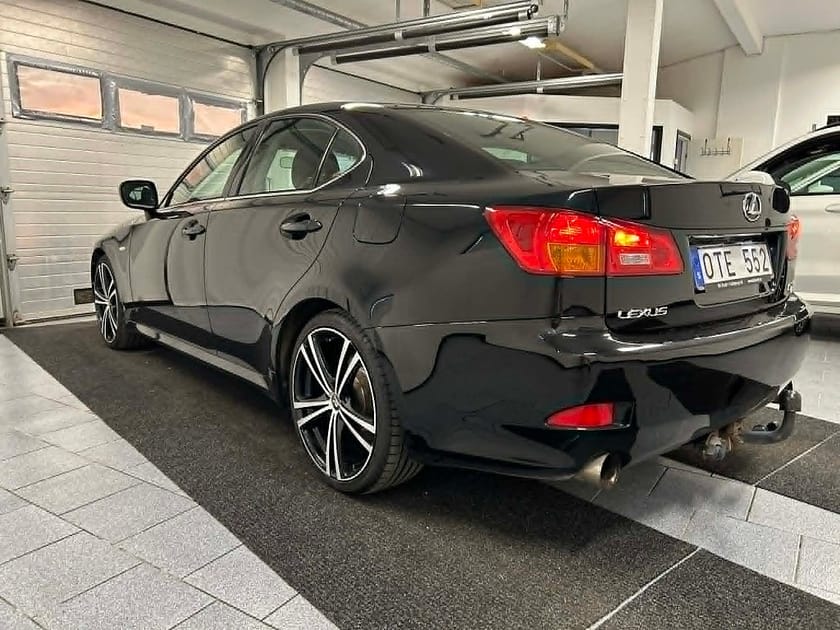 Bild 4 av Lexus IS 250 2.5 V6 208 hk Drag Nyservad