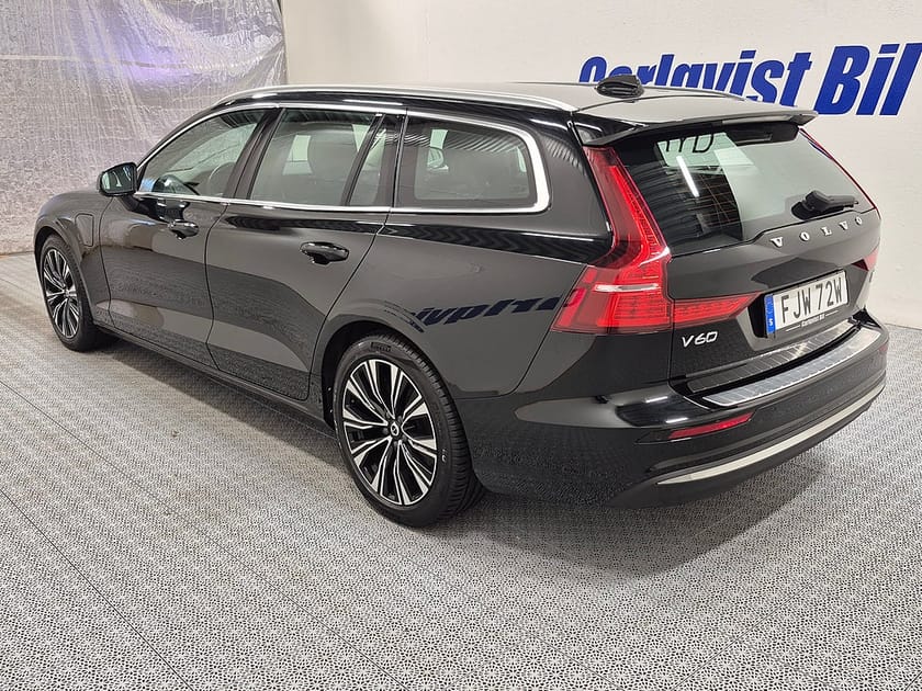 Bild 3 av Volvo V60 T6 Recharge Core Bright plug in AWD 350HK 4x4