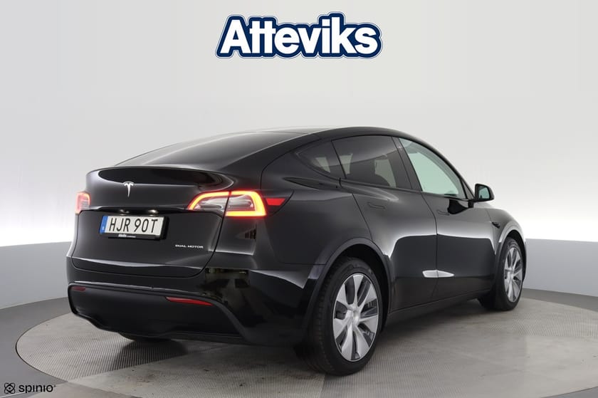 Bild 3 av Tesla Model Y Long Range AWD 514hk 360°-Kamera Pano Autopilot Vä