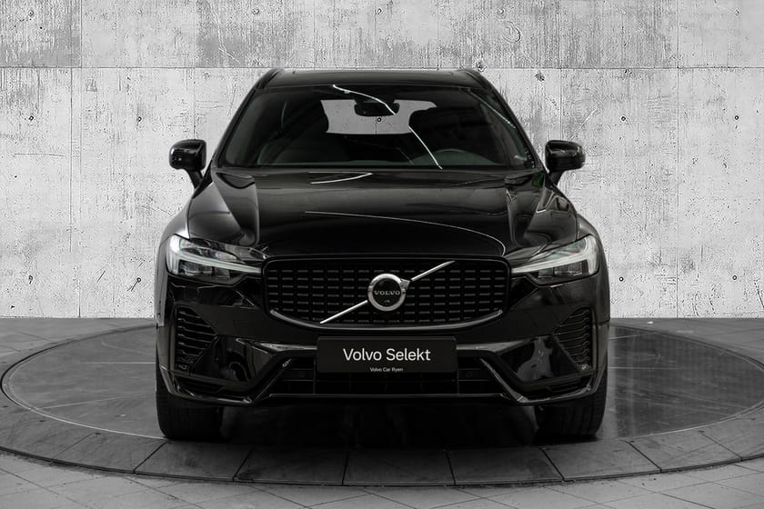 Bilde 4 av Volvo XC60 T6 AWD Plug In Hybrid Plus Dark 456Hk. Hengerfeste!