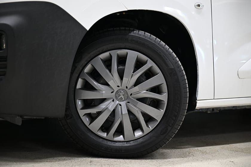 Bild 2 av Peugeot Partner Utökad Last 1.5 BlueHDi 102HK Dieselvärmare|GPS|Backkamera|Leasbar