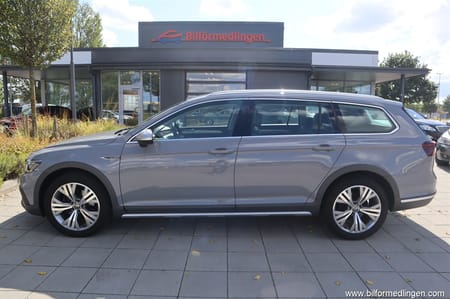 Volkswagen Passat Alltrack 2.0 TDI 4Motion 200hk Aut Momsbil 1 ägare Navi Drag