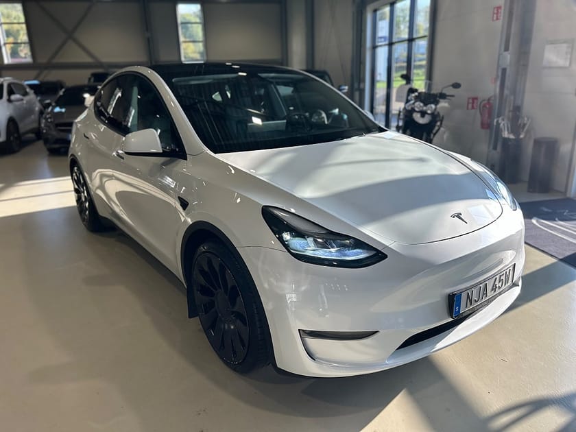 Bild 2 av Tesla Model Y Performance