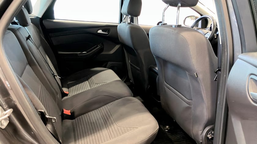 Bild 5 av Ford Focus Titanium 1.0 EcoBoost Manuell, 100hk | Backkamera |