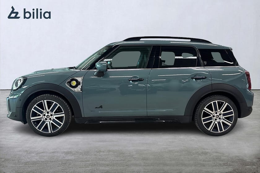 Bild 3 av MINI Countryman Cooper SE ALL4 ALL4/ H&K / Panorama / Aktiv farth. / Head-Up