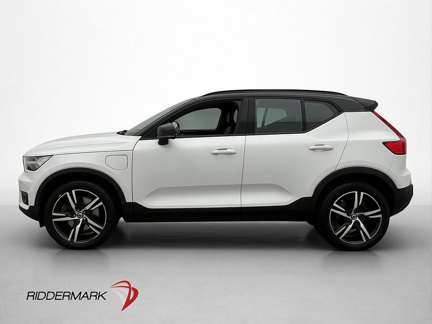 Bild 4 av Volvo XC40 T5 262hk R-Design H/K Pano Kamera Navi