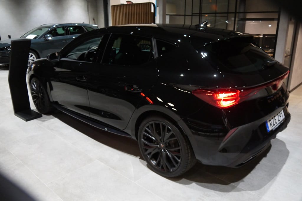 Cupra Leon 1.5 eTSI DSG Sequential, 150hp, 2026