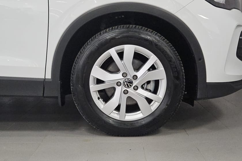 Bild 5 av Volkswagen Tiguan Life 1.5 eTSI 150HK Aut I P-värm I Drag