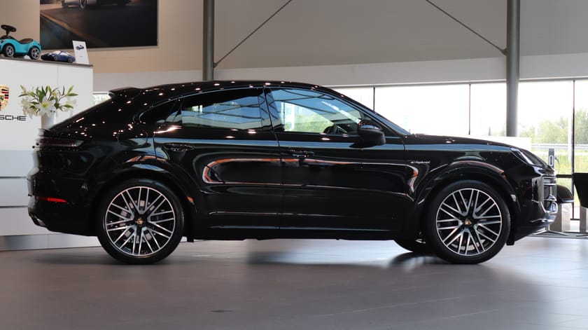 Bild 3 av Porsche Cayenne E-Hybrid Coupé 