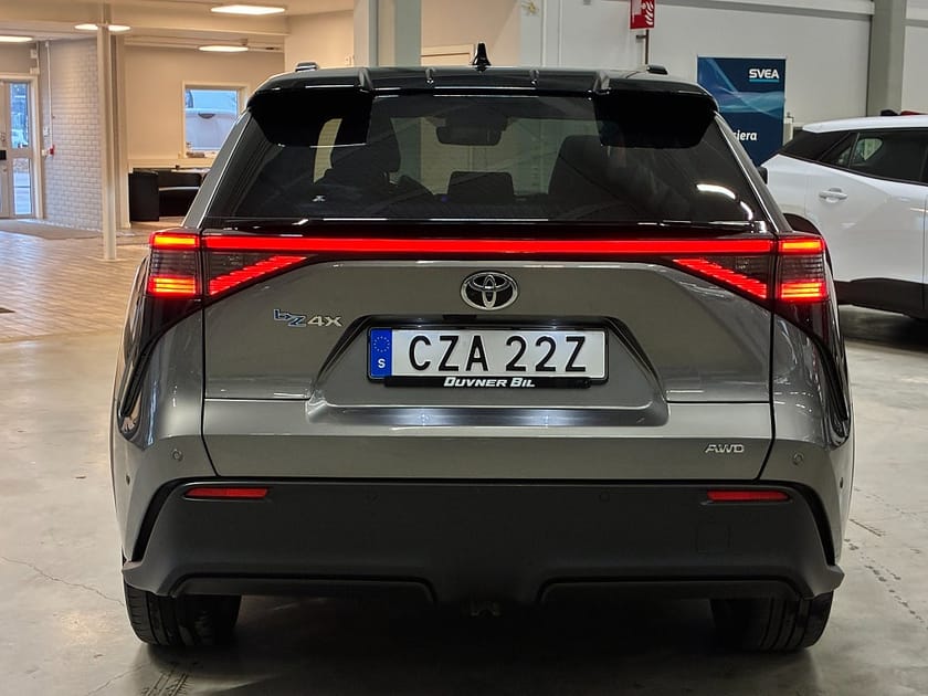 Bild 5 av Toyota bZ4X