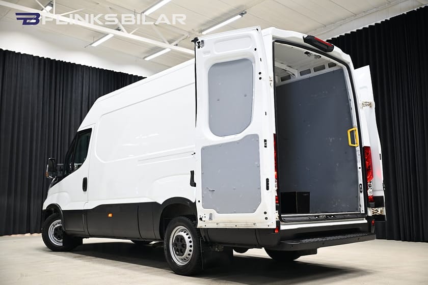 Bild 5 av Iveco Daily 35-140 Van 136HK L3H2|Automat|Drag|Webasto|3.5ton-dragvikt|Leasbar