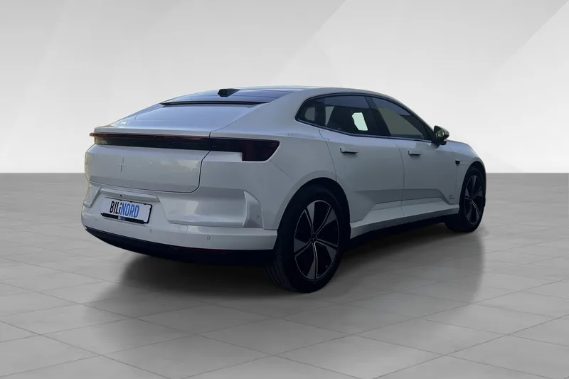 Polestar 4 Long Range Dual motor bilde 7