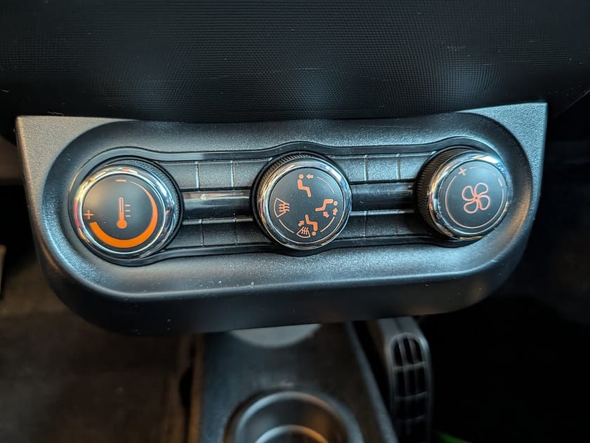Bild 5 av Microcar M.GO 0.5 DCI Automat - 1 Ägare -