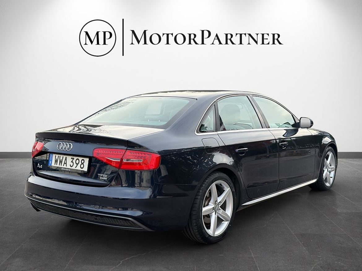 Audi A4 Sedan, bild 7 av 17